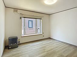 グローリアス川沿 1-1 1階1Kのリビング/ダイニング