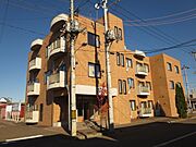 美幌駅より徒歩3分 築26年10ヶ月 3階建の賃貸物件