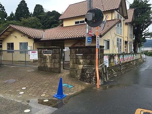 東山こども園 550m