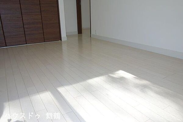 洋室8.7帖
