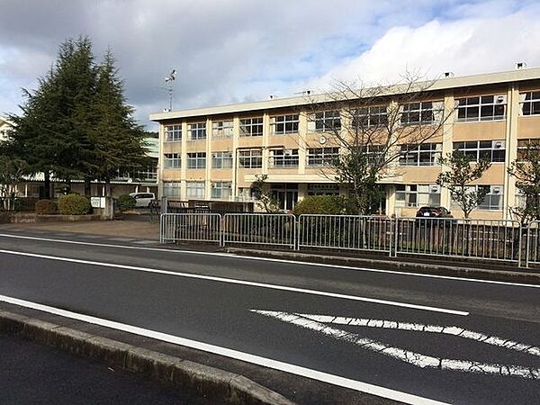 和田中学校 1300m