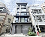 烏丸駅より徒歩7分 2階 築1年7ヶ月の賃貸物件