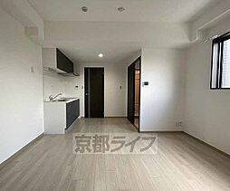 JR奈良線 城陽駅 徒歩3分の賃貸マンション 1階1LDKのリビング/ダイニング