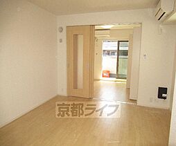 ルーミナス京田辺 102 1階1LDKのリビング/ダイニング