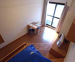 レオパレスＰｅａｃｅｆｕｌ 204 2階1Kのリビング/ダイニング