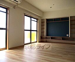 近鉄京都線 伊勢田駅 徒歩5分の賃貸マンション 2階1LDKのリビング/ダイニング