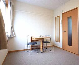 レオパレスＫ 205 2階1Kのリビング/ダイニング