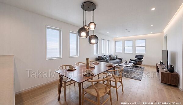 建物プラン例 ※建物面積：144.73?[約43.78坪]、 建物価格：5、980万円（別途、外構・付帯工事費等が必要となります 。）
