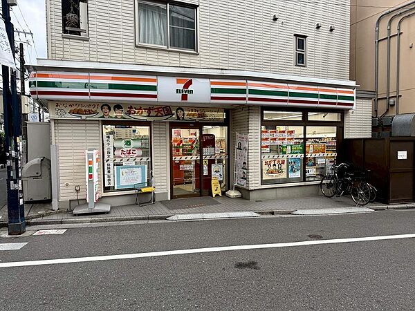 セブンイレブン渋谷初台１丁目　徒歩4分