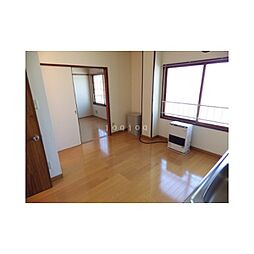 上野マンション 201 2階1DKのリビング/ダイニング