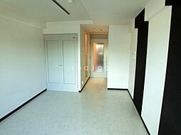 ビバリーヒルズ 709 7階1Kのリビング/ダイニング