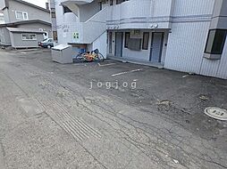 18 / 26