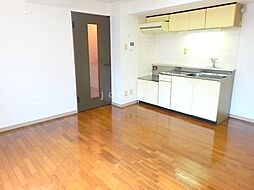 グリュスゴット南郷 303 3階ワンルームのリビング/ダイニング