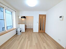 グランデール 105 1階1LDKのリビング/ダイニング