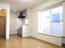 ル・ストゥディオ 201 3階1LDKのリビング/ダイニング