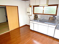 月寒西宝ハイツ 102 1階2LDKのリビング/ダイニング