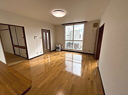 エンジェル福住 301 3階2LDKのリビング/ダイニング