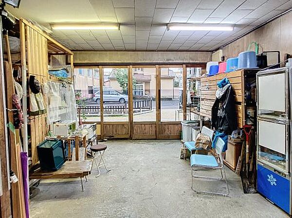 店舗兼住宅としての活用も考えられます。