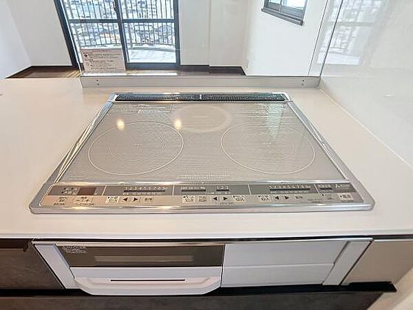 お手入れが楽なIHを採用しております。