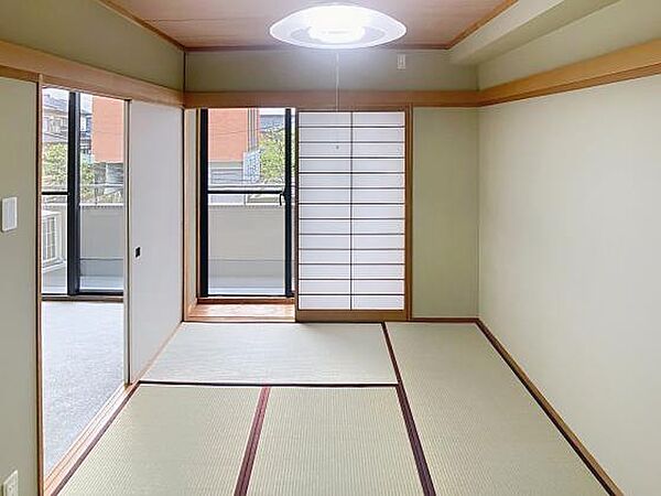 畳の心地よい香りに包まれ、心穏やかなひとときをお過ごしいただけます