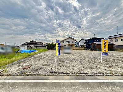 外観:理想の住まいを叶える建築条件なしの土地。周辺には住宅が立ち並び、落ち着いた住環境です。詳細はお気軽にお問い合わせください。 外観:理想の住まいを叶える建築条件なしの土地。周辺には住宅が立ち並び、落ち着いた住環境です。詳細はお気軽にお問い合わせください。