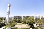 大久保駅よりバス13分 徒歩1分 5階 築50年5ヶ月の賃貸物件
