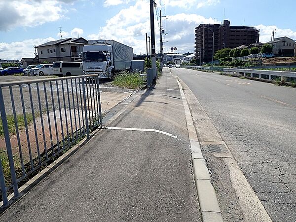 乗り入れ口