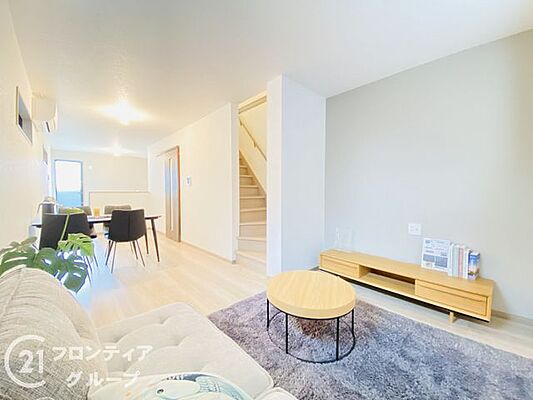 リビング/ダイニング 門真市柳町　新築一戸建て