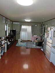 大東市灰塚1丁目　中古一戸建て 3SLDKのリビング/ダイニング