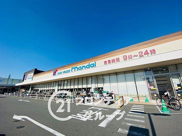 万代大東赤井店 徒歩14分。 1080m