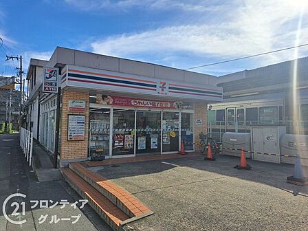 セブンイレブン守口京阪北本通店 徒歩6分。駐車場14台分ございます。谷町線守口駅まで徒歩約5分です。 410m