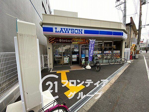 ローソン城北公園通駅西店 徒歩2分。 140m