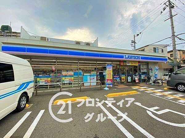 ローソン守口佐太中町店 徒歩3分。 180m