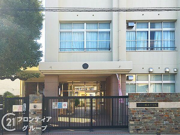 大阪市立榎並小学校 徒歩4分。 250m