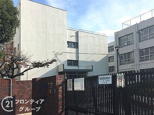 大阪市立関目東小学校 徒歩5分。 370m