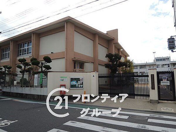 大東市立住道北小学校 徒歩5分。 390m