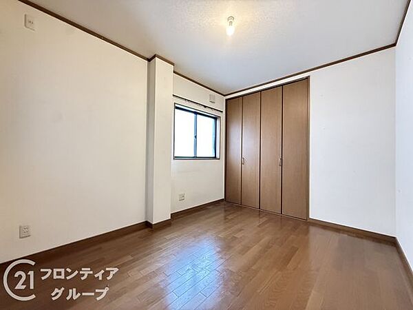 採光もしっかり確保された明るいお部屋です。お子様の成長に合わせてレイアウト変更もしやすく、長く快適にお使いいただけます。