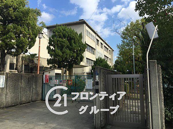 門真市立上野口小学校 徒歩6分。 420m