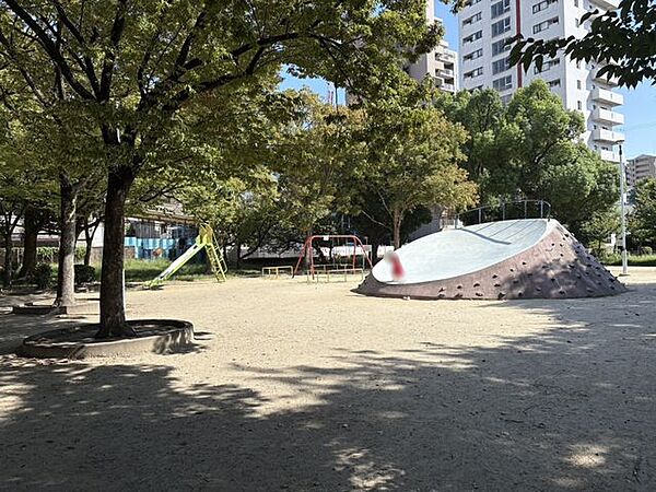 東今福公園 徒歩4分。 320m