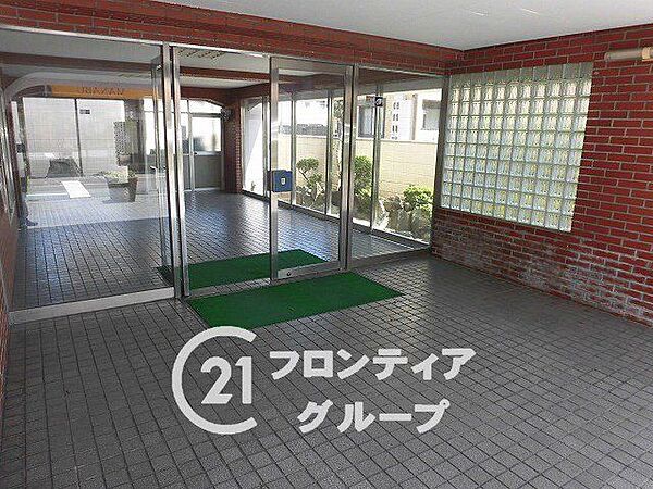 マンションのロビーは、住民の皆様が集うコミュニケーションの場であり、憩いの場です。