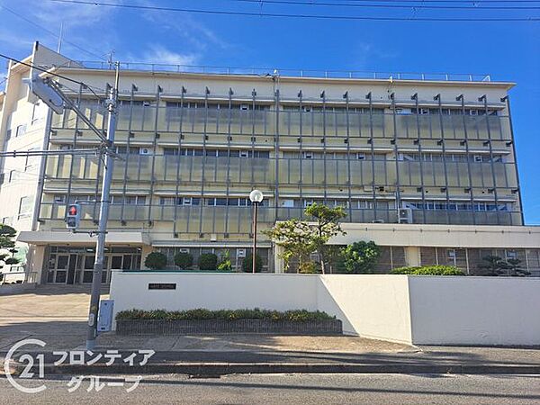 大東市立深野中学校 徒歩7分。 640m