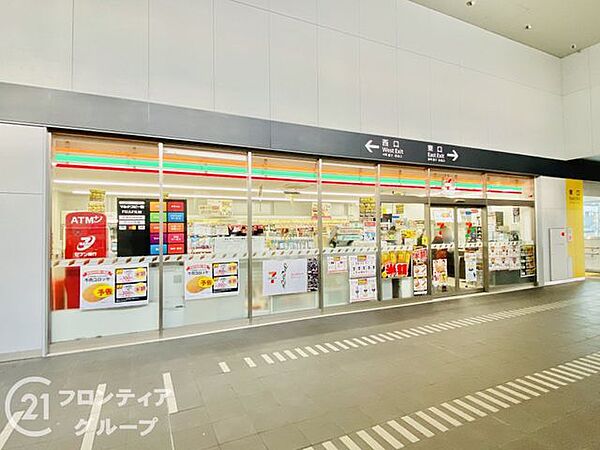 セブンイレブンハートインJR野崎駅改札口店 徒歩7分。 510m