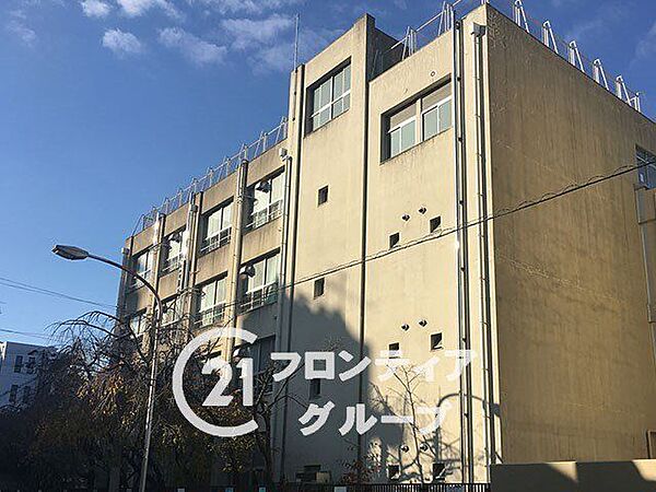 大阪市立東中浜小学校 徒歩3分。 230m