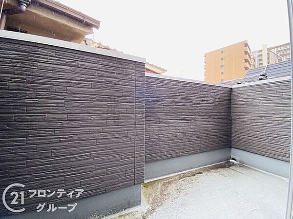 現地では、写真だけでは伝わりにくい周辺環境や陽当たり、建物の雰囲気などもご確認いただけます。多様化する住まいのお悩みも、ぜひ当社へお気軽にご相談ください。