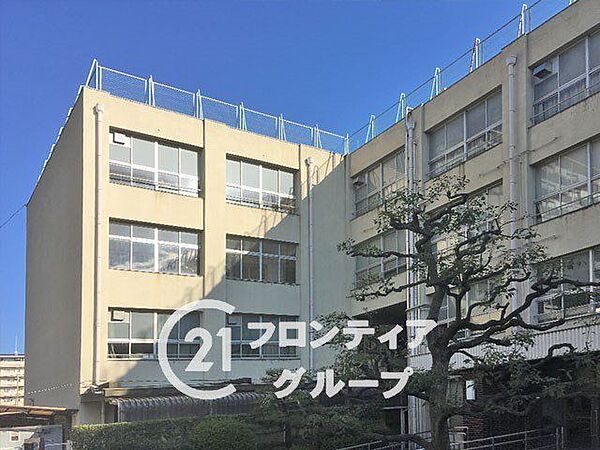 大阪市立鴫野小学校 徒歩10分。 780m