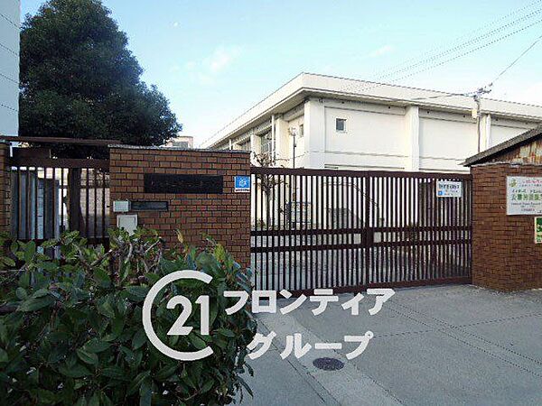 茨田北中学校 徒歩11分 880m