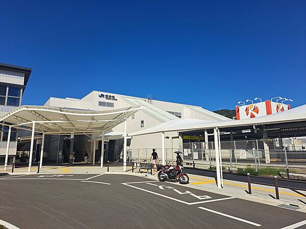 野崎駅(JR西日本 片町線) 徒歩13分。 970m