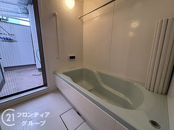 浴室を拡大表示