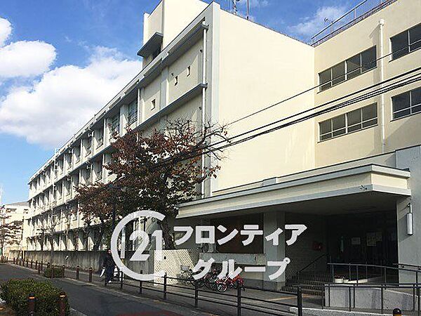大阪市立高殿小学校 徒歩14分。 1120m