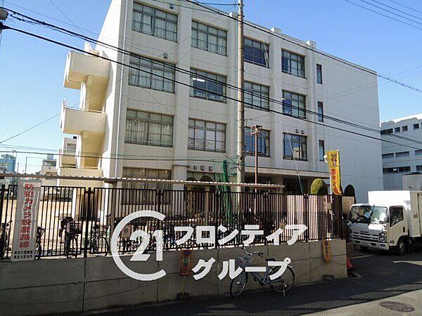 大阪市立柴島中学校 徒歩19分。 1460m